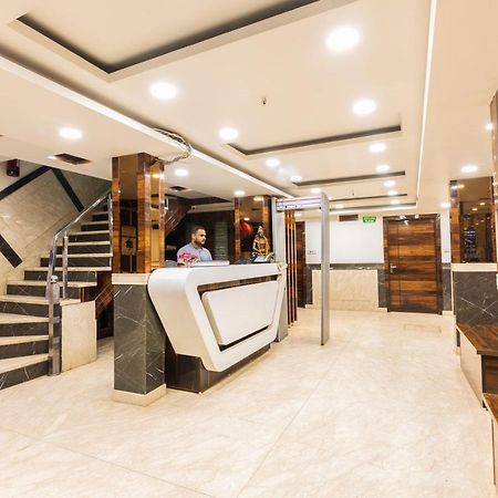 Hotel Grand Shyam- In Front Of New Delhi Railway Station-Couple Friendly ニューデリー エクステリア 写真