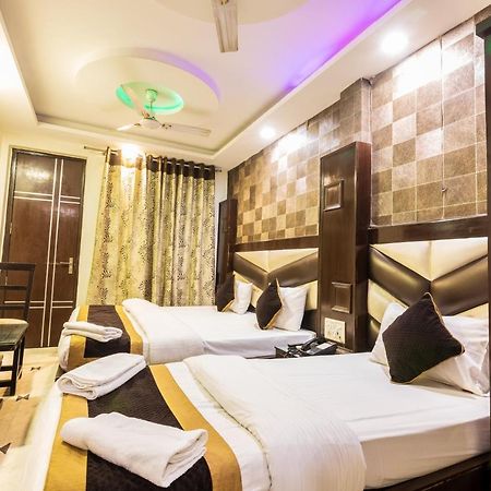 Hotel Grand Shyam- In Front Of New Delhi Railway Station-Couple Friendly ニューデリー エクステリア 写真