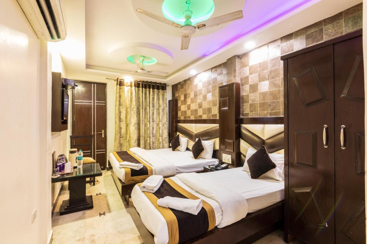 Hotel Grand Shyam- In Front Of New Delhi Railway Station-Couple Friendly ニューデリー エクステリア 写真