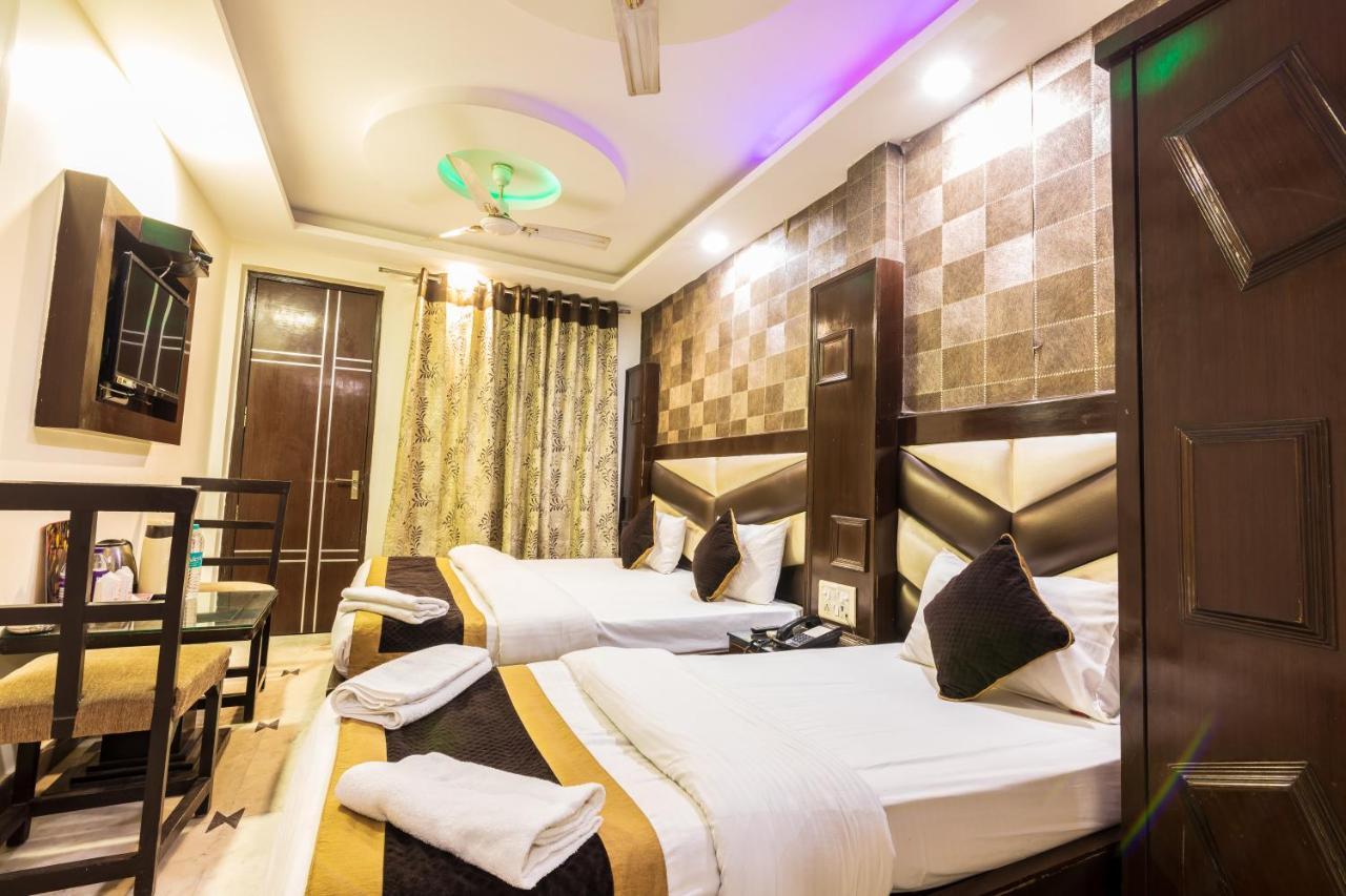 Hotel Grand Shyam- In Front Of New Delhi Railway Station-Couple Friendly ニューデリー エクステリア 写真