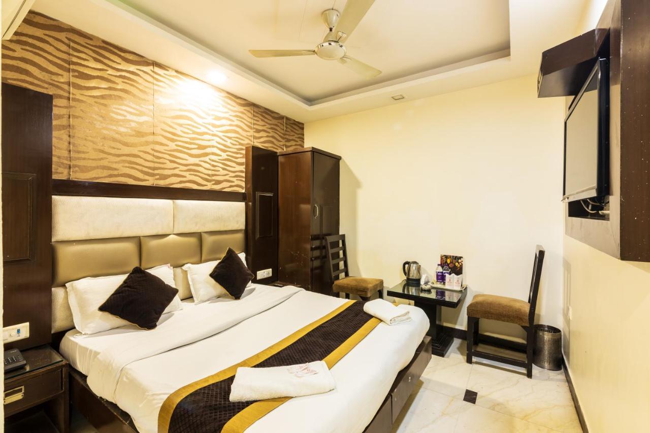 Hotel Grand Shyam- In Front Of New Delhi Railway Station-Couple Friendly ニューデリー エクステリア 写真